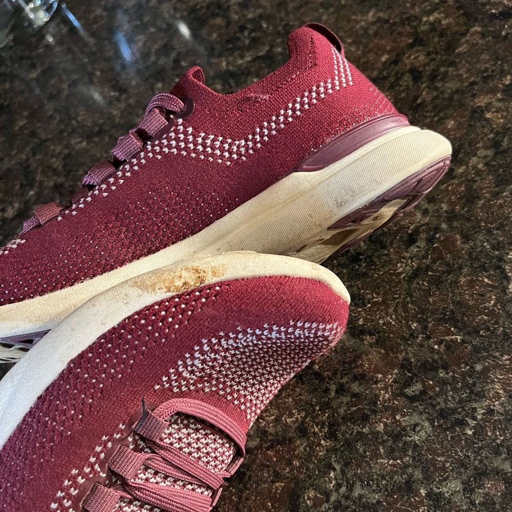 APL Techloom Breeze Burgundy Sneakers - Picture 5 of 8